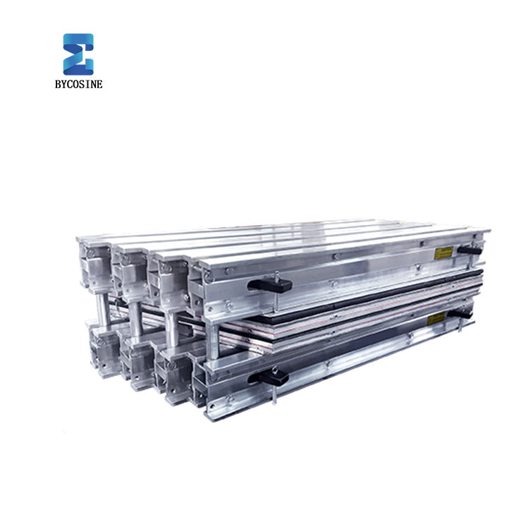 Lightweight conveyor belt vulcanizing machine